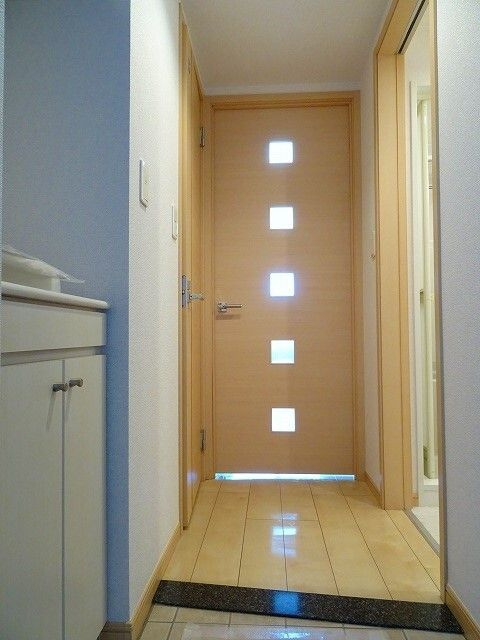 センチュリー善の玄関