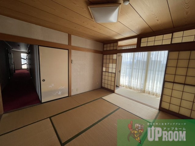 サンシャイン鳥居松の和室