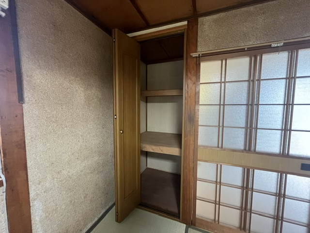向野町貸家の収納