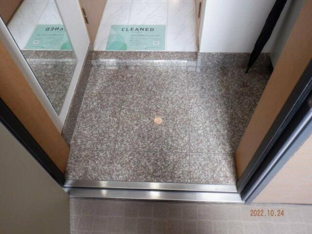 パレステュディオ池袋駅前の玄関