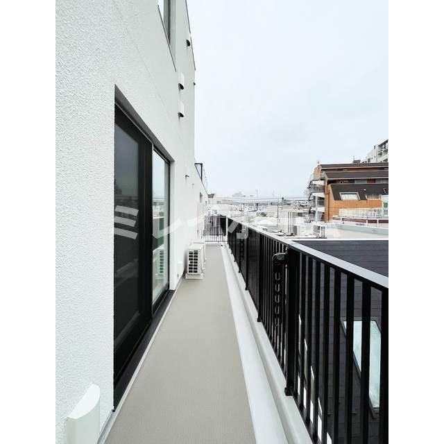  The Aigrette Minami‐Kamata のバルコニー