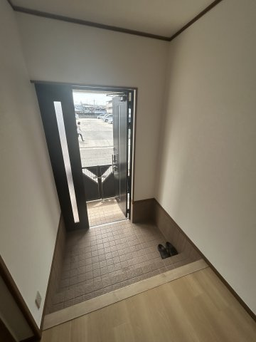 【玄関】 | 大井5丁目戸建て店舗事務所