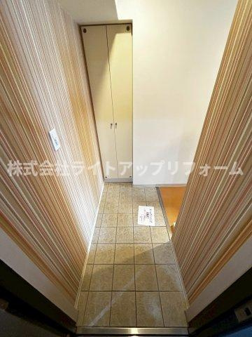 ダイドーメゾン神戸元町の玄関