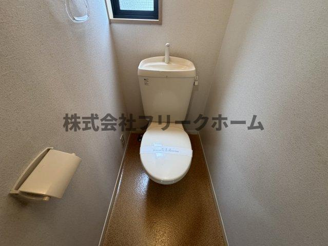 小金井市中町３丁目のアパートのトイレ