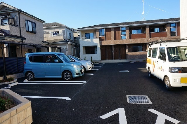 サンリット・ビラ　壱番館の駐車場