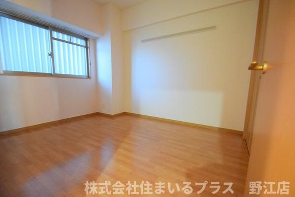 グリーンサイド鶴見の洋室