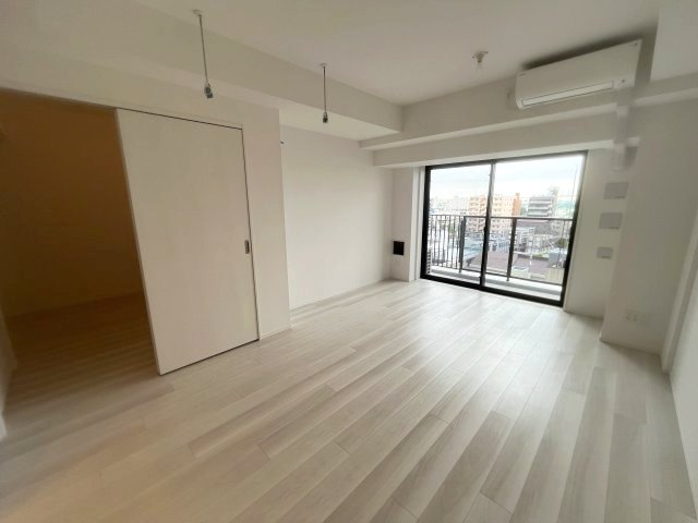 びゅうリエット横浜東神奈川の居間・リビング|ＬＤＫ　※別号室の参考写真です(現況優先・仕様違いの場合あり)