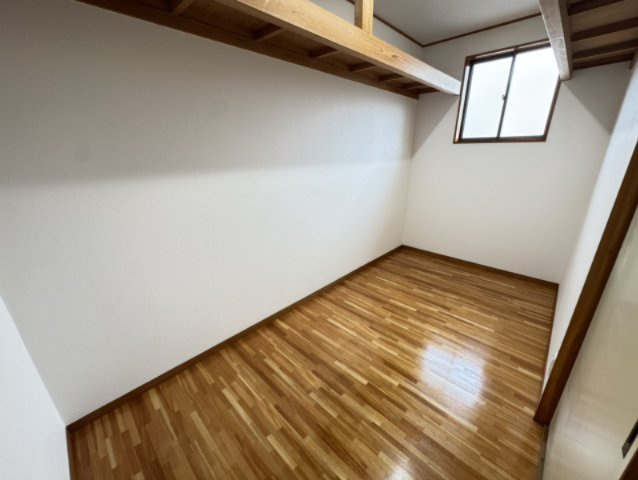 菅野6丁目戸建Ⅱのその他|納戸