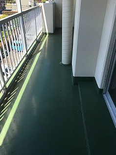 武蔵村山市本町１丁目の賃貸マンションのバルコニー