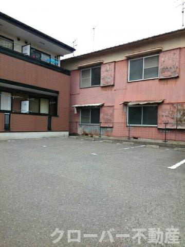 メゾニティー・室町の駐車場