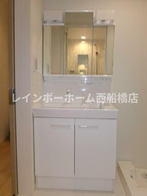 メログラーノの洗面所