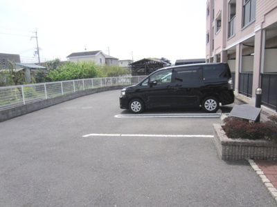 【駐車場】 | プチ・ソレール