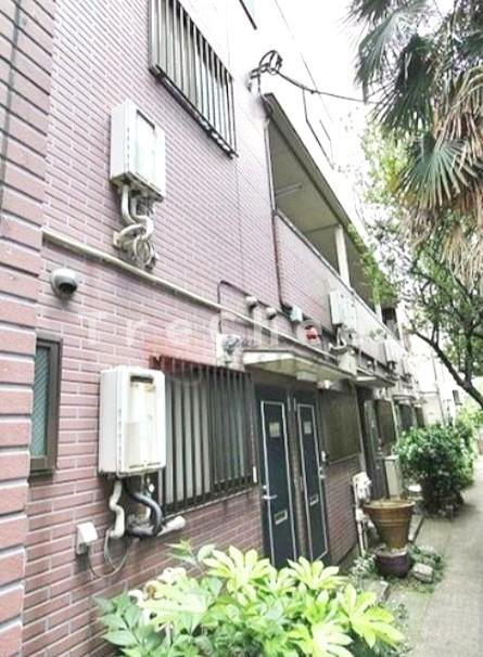 壱番館小林のエントランス