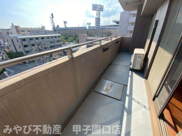 キャッスルプラザ甲子園アネックスのバルコニー
