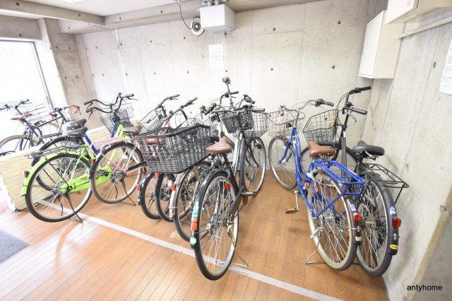 グラシア都島本通　仲介手数料無料の駐車場