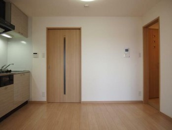 【居間・リビング】 | ルーブル上鷺宮弐番館 | 6帖のきれいなDK。