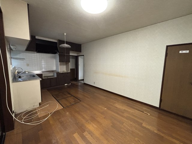 大岡五丁目戸建ての居間・リビング