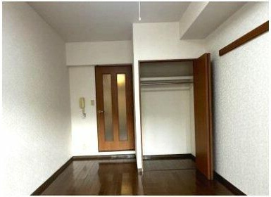 川崎市麻生区上麻生５丁目の賃貸マンションの収納