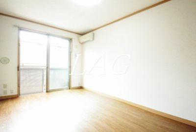 【居間・リビング】 | ディアコートSN | 洋室のお部屋です。