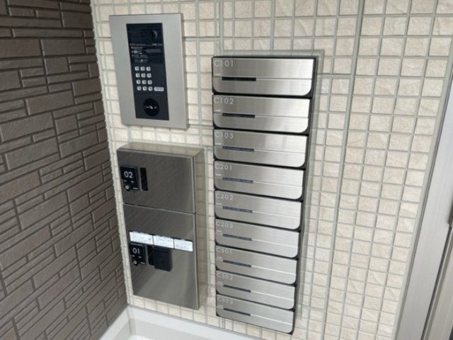 Sinfaria  YUZATO C棟のその他共用部分|Sinfaria  YUZATO C棟　メールボックス・宅配ボックス