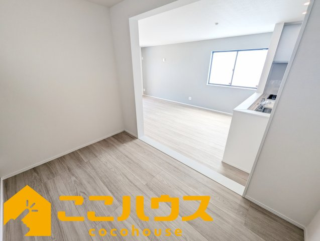 南城市佐敷津波古　新築戸建て　全３棟　Ａ号棟の洋室|【施工例】※同施工の別物件写真
