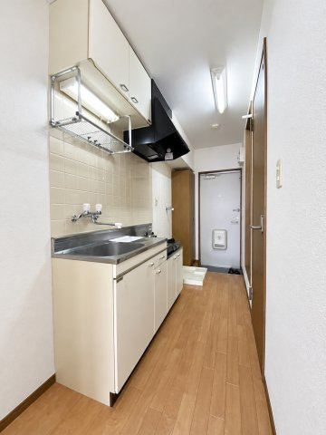 市川市福栄２丁目のアパートの玄関