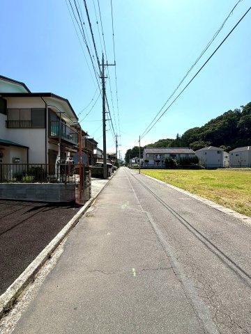 新築戸建て　清水町徳倉第24　全1棟　の前面道路含む現地写真
