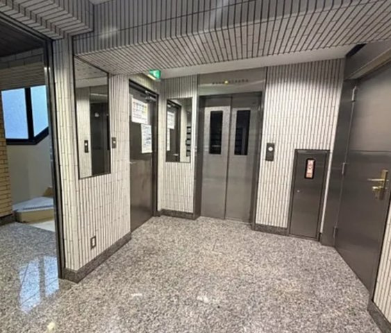 駒込大河原ビルのエントランス