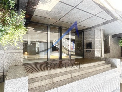 ルーブル江古田参番館のエントランス|エントランスです。