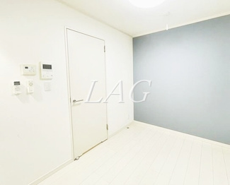 【居間・リビング】 | グランカーサ金町 | 洋室のお部屋です。