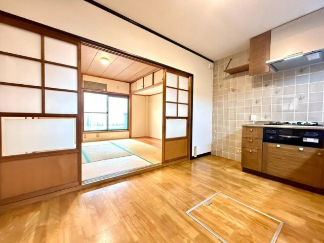 【居間・リビング】 | 平野区瓜破西2丁目 | 【DK：6帖】