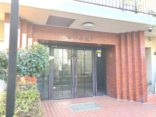 セザール坂戸のエントランス