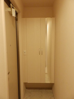 【玄関】 | アンベル新山口Ⅱ | 同間取り別部屋写真です。