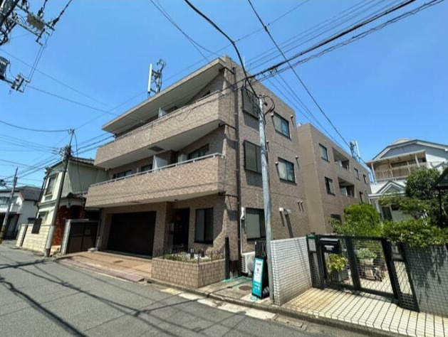 中野区沼袋３丁目の賃貸マンションの外観
