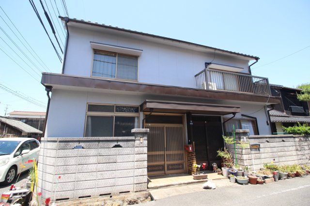 玉戸建の外観