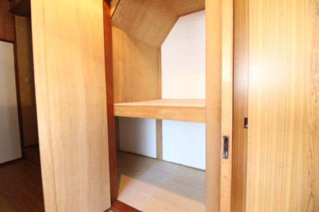 玉戸建の収納