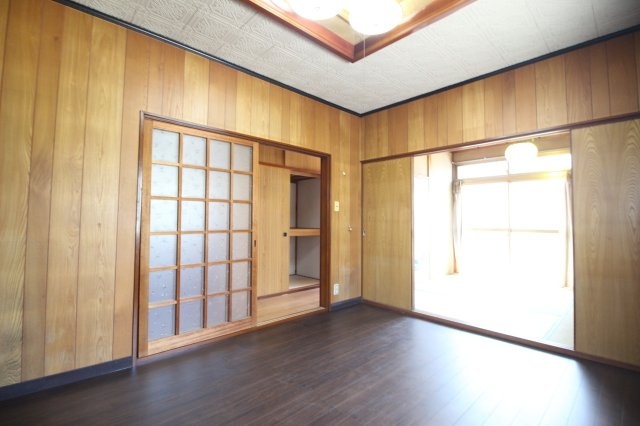 玉戸建の内装