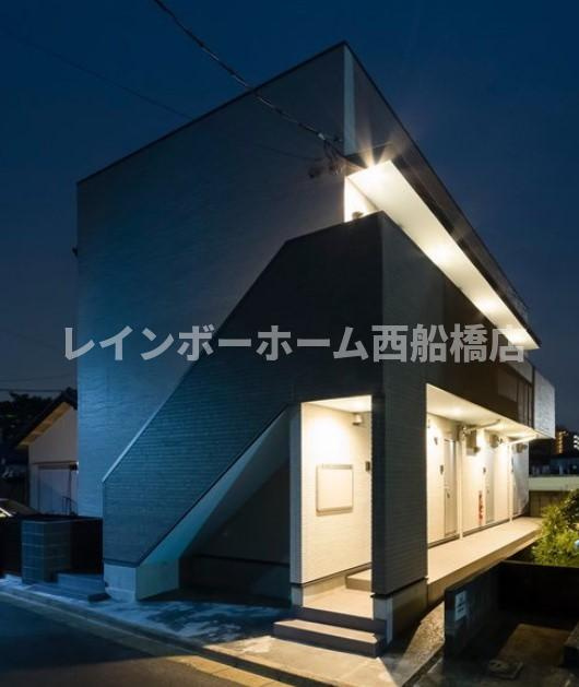 シャンティ八柱のエントランス