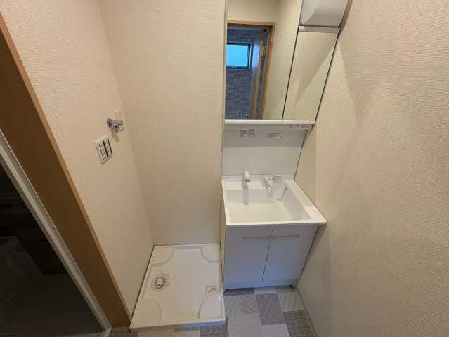 F+style藤井寺岡3号館の洗面所