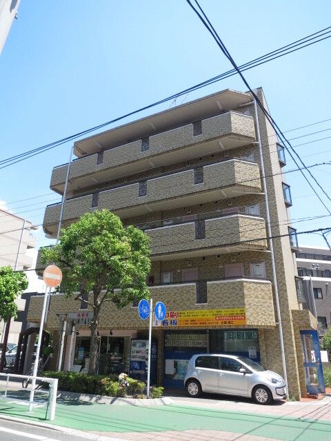 エクセル行徳の外観