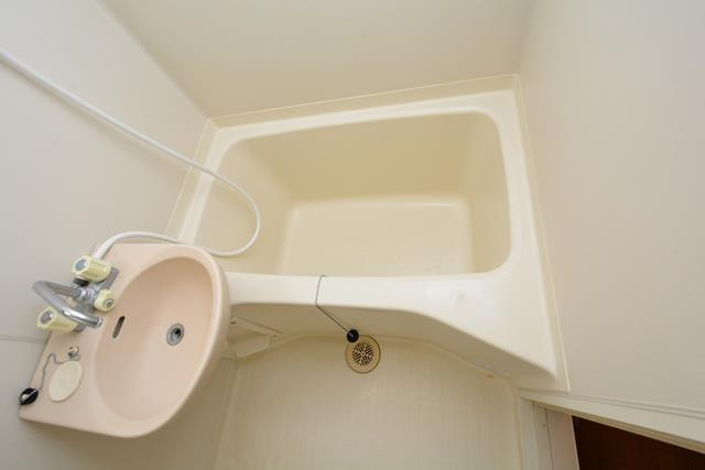 シンプルで使いやすい浴室です！