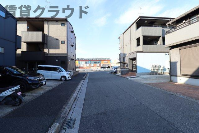 LAUREL　INICIOの周辺