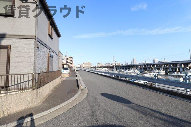 LAUREL　INICIOの周辺