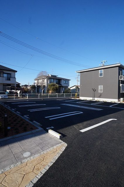 モノ・アピオンの駐車場