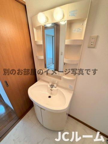 ウイングヒルズBの洗面所