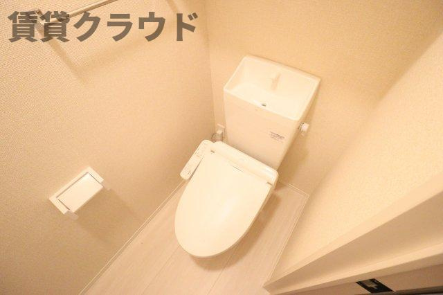 パーシモンのトイレ|清潔感のあるトイレです