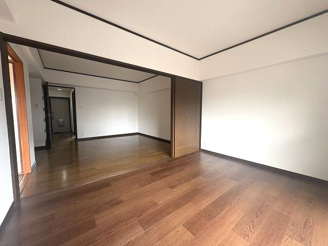 【居間・リビング】 | アンピール第2高木 | リフォーム前です。