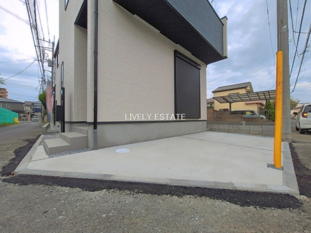 草加市弁天4丁目 新築分譲住宅の駐車場