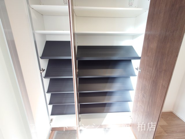 ボヌールメゾンCの玄関