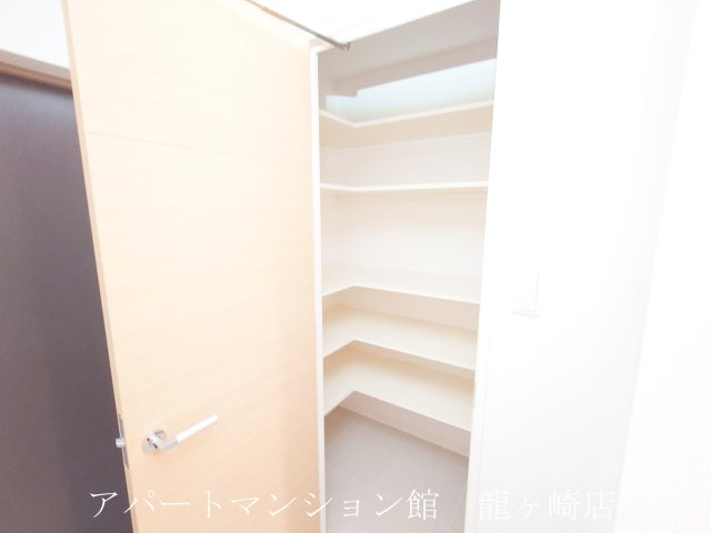 プライムスクエアー佐貫駅前の収納